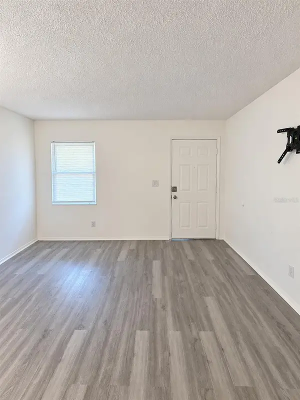 7141 E BANK DR #7141, Tampa, FL 33617