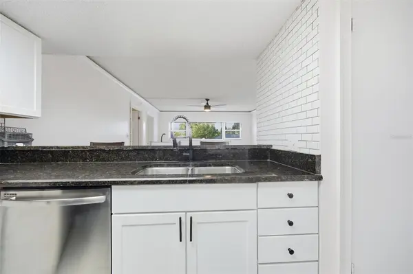 4141 BAYSHORE BLVD #205, Tampa, FL 33611