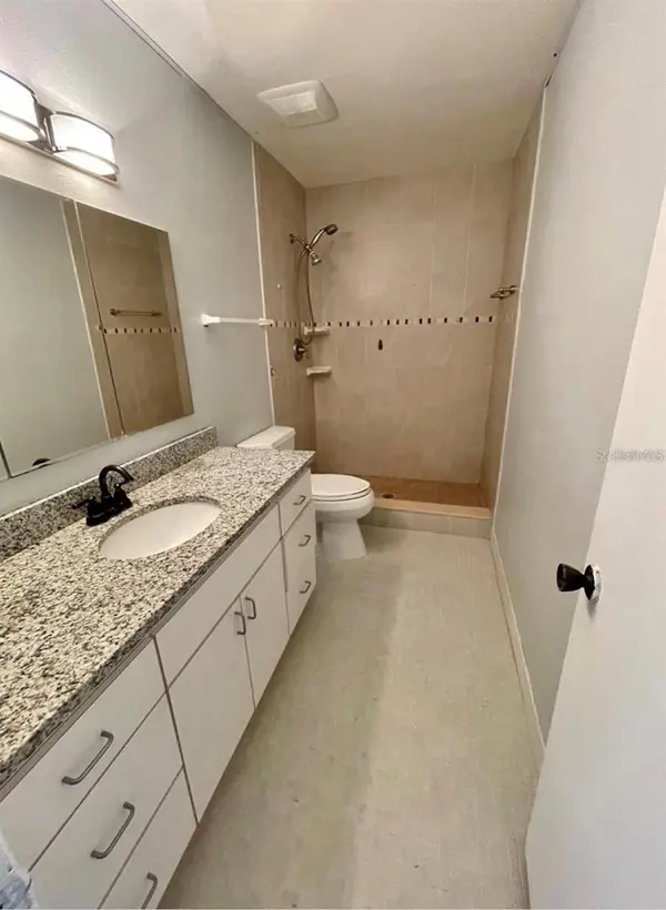 9960 5TH ST N #301, St Petersburg, FL 33702