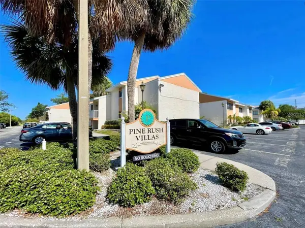 9960 5TH ST N #301, St Petersburg, FL 33702