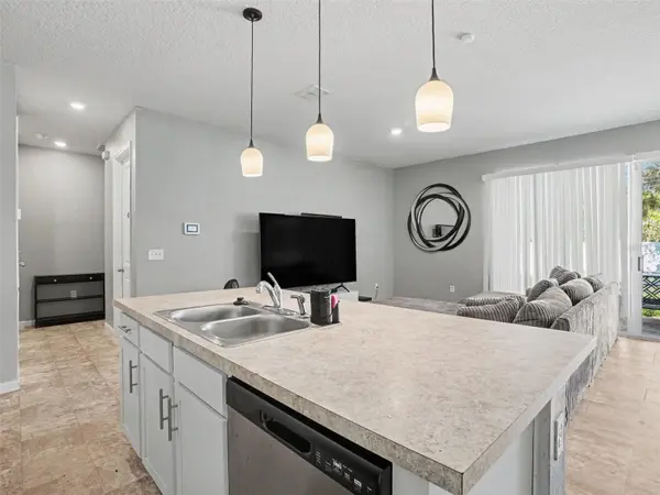 156 ARLINGTON SQUARE CT, Haines City, FL 33844