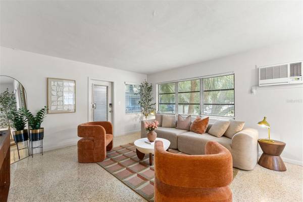 800 BEACH DR NE #1, St Petersburg, FL 33701