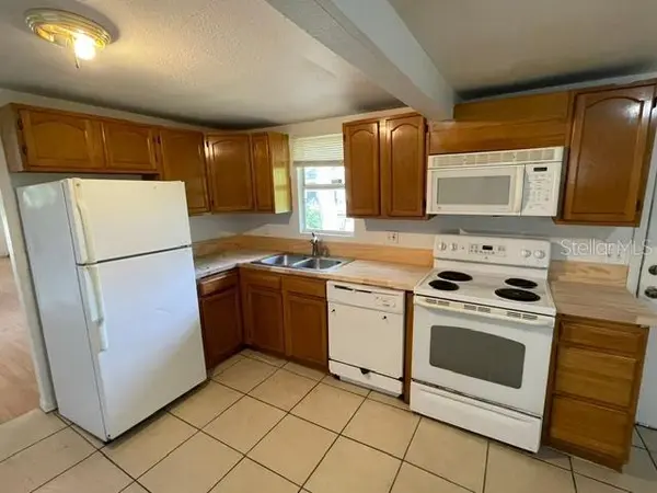 4009 N CENTRAL AVE, Tampa, FL 33603