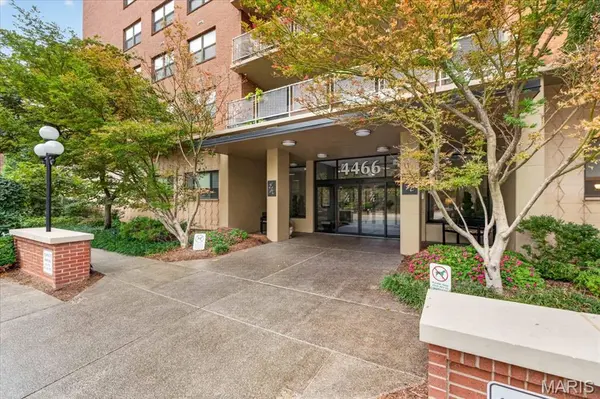 4466 W Pine BLVD #8C, St Louis, MO 63108