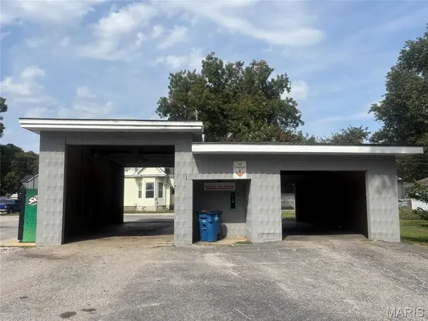 33 E Elm ST, Aviston, IL 62216