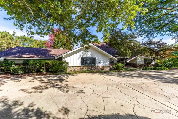 2435 Lexington DR, Long Grove, IL 60047