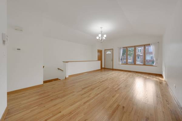 4177 S Emerald AVE, Chicago, IL 60609