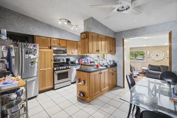8530 W 135th ST, Orland Park, IL 60462