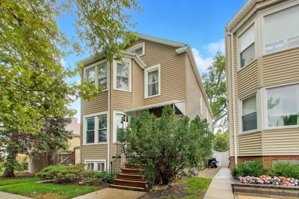 5753 W Giddings ST, Chicago, IL 60630
