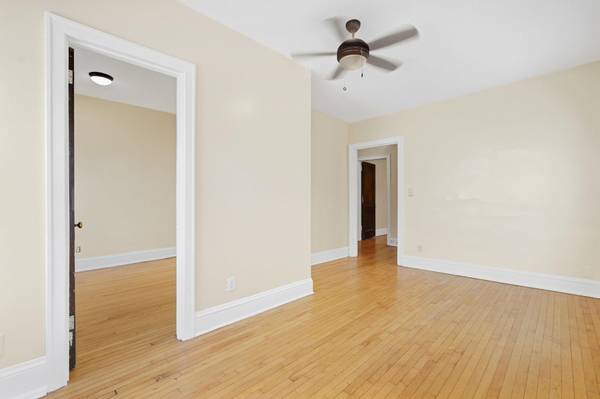 214 E 19th ST #108, Minneapolis, MN 55403
