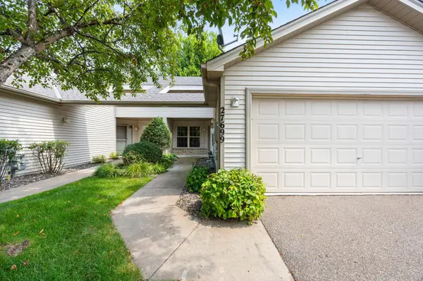 27699 Woodland DR, Chisago City, MN 55013