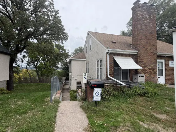 612 Stewart AVE, South Saint Paul, MN 55075