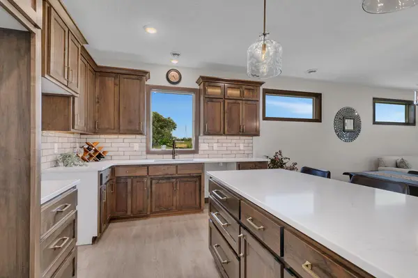 204 57th AVE SE, Saint Cloud, MN 56304