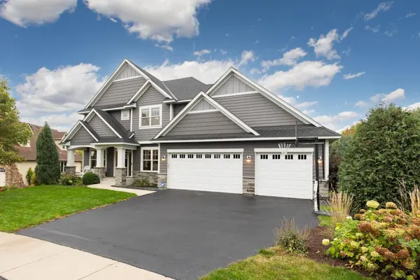 2403 Highover TRL, Chanhassen, MN 55317