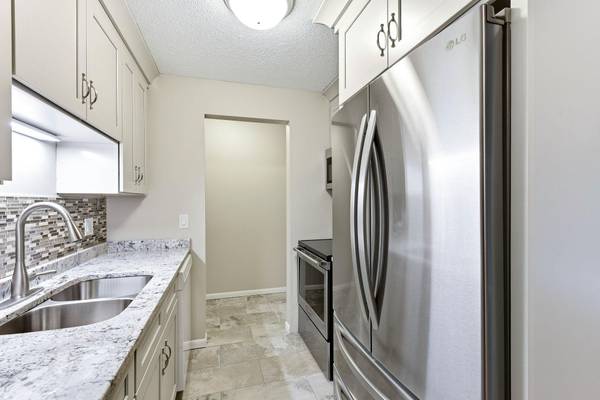 3399 Kent ST #306, Shoreview, MN 55126