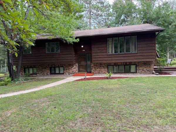 7330 Honkola RD, Embarrass, MN 55732