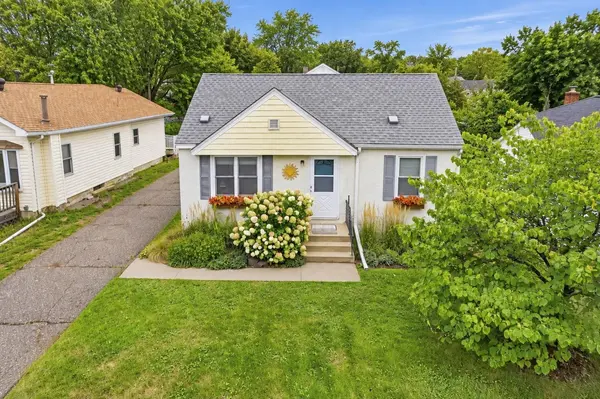 3239 Stinson BLVD, Saint Anthony, MN 55418
