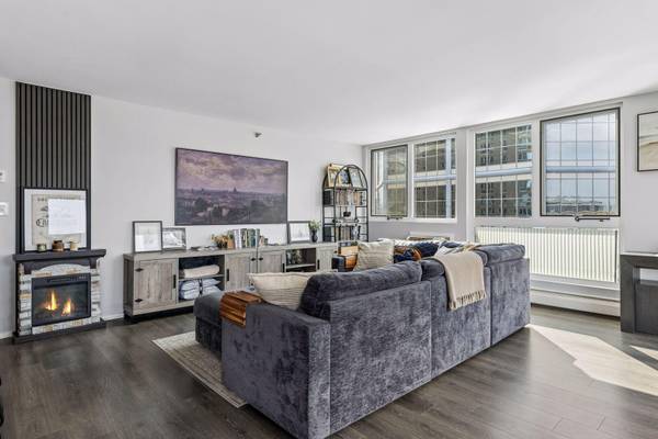 433 S 7th St #1701, Minneapolis, MN 55415