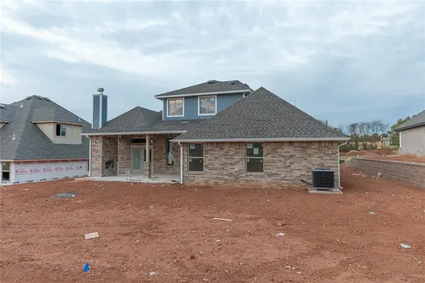 8916 Grey Joy RD, Edmond, OK 73007