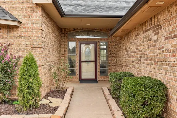 1942 County Road 1212, Tuttle, OK 73089