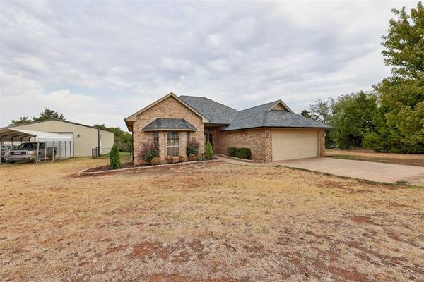 1942 County Road 1212, Tuttle, OK 73089