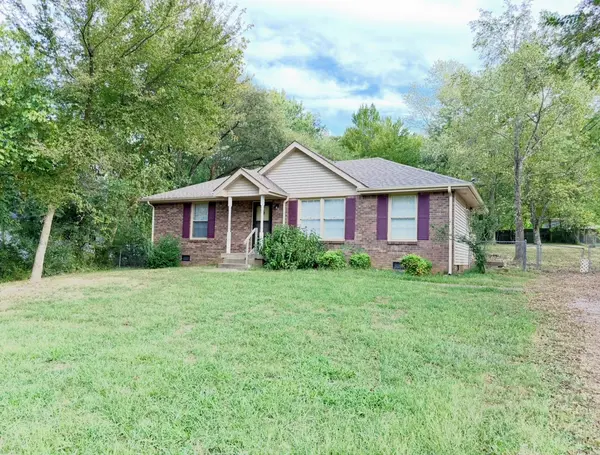 724 Dean Rd, Clarksville, TN 37040