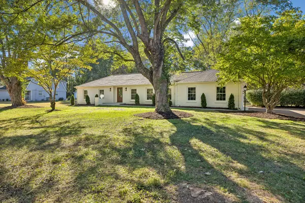 1313 Lipscomb Dr, Brentwood, TN 37027