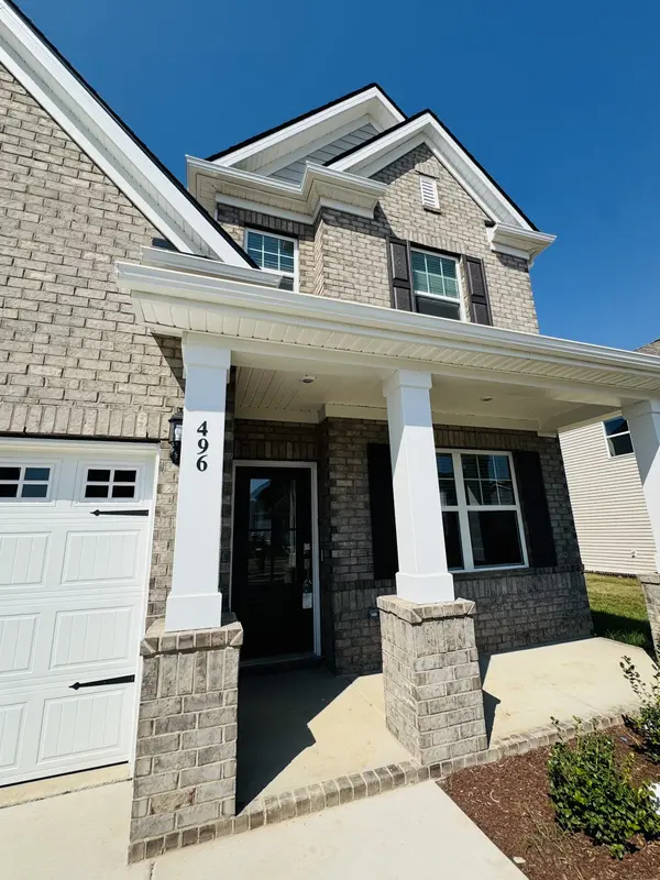 496 Lacewing Ln, Clarksville, TN 37043