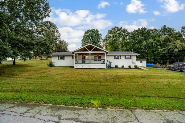 320 Lynn Dr, Sevierville, TN 37862