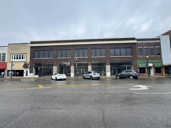 511 Commercial St, Emporia, KS 66801