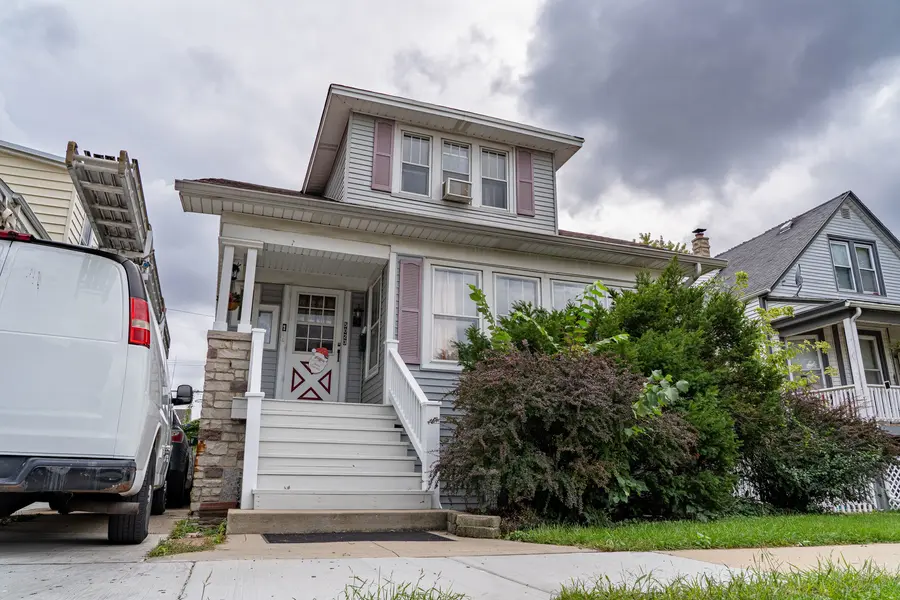 5023 W Eddy ST, Chicago, IL 60641