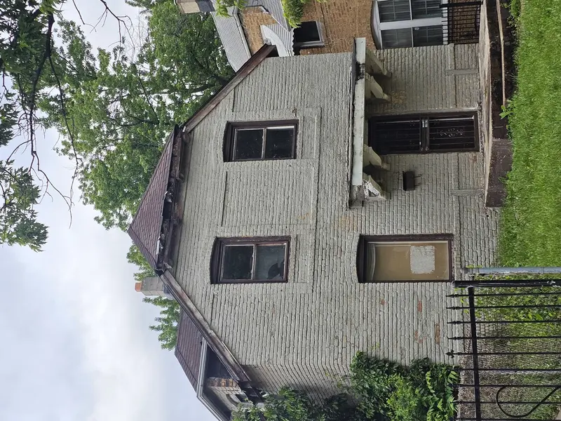 8852 S Michigan AVE, Chicago, IL 60619