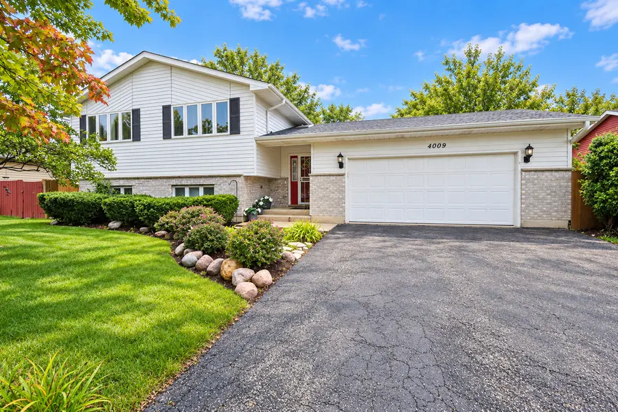 4009 Ridge RD, Zion, IL 60099