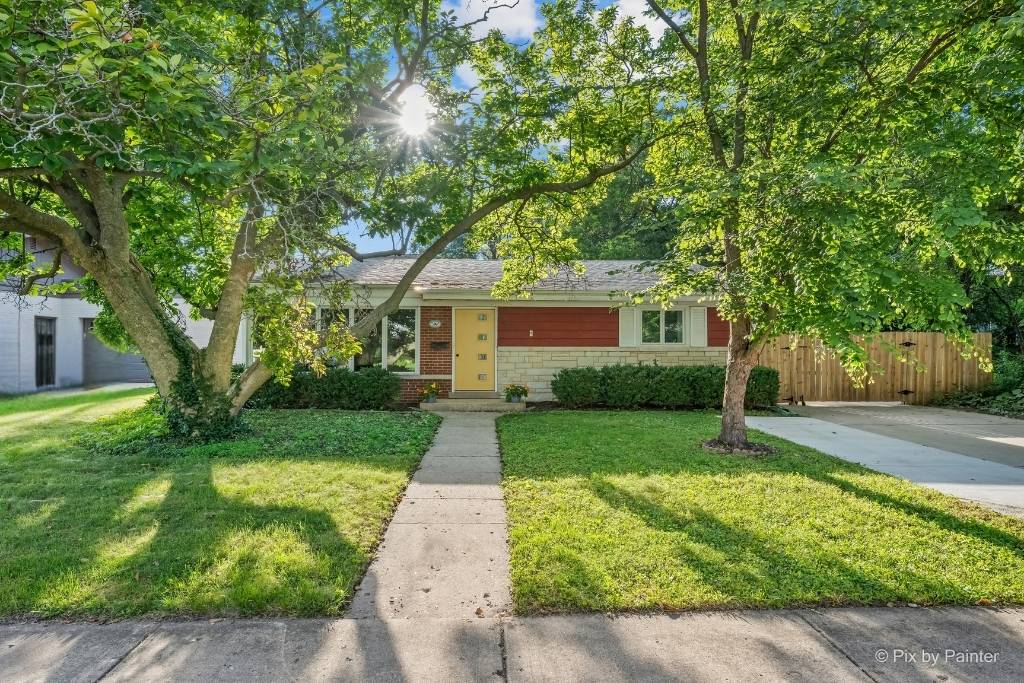 714 Western AVE, Glen Ellyn, IL 60137