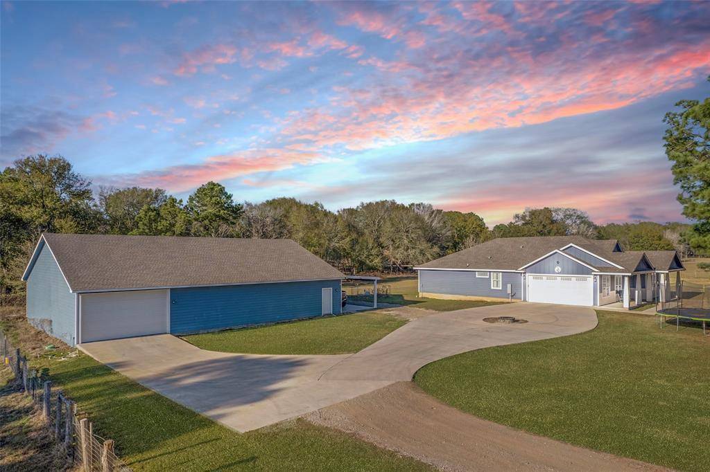 1880 E Highway 21, Paige, TX 78659