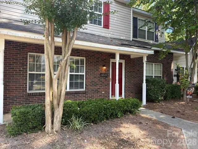 12523 Bluestem LN, Charlotte, NC 28277