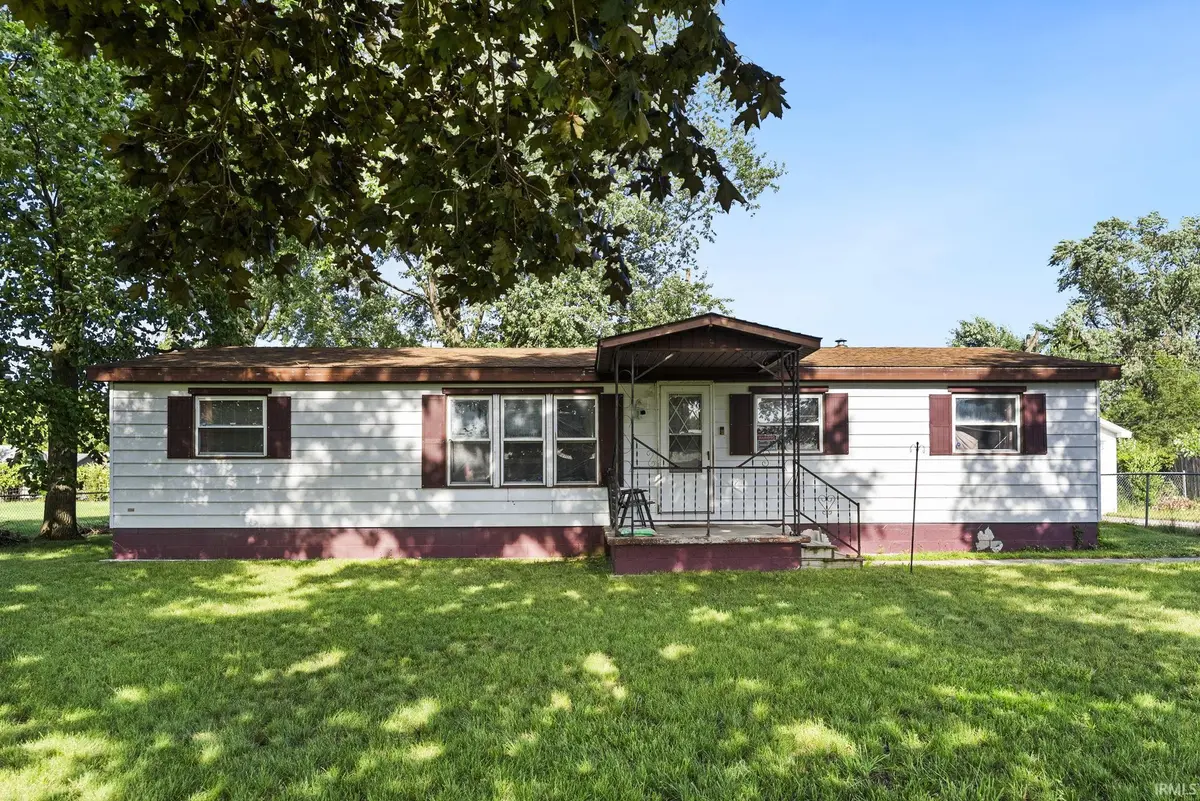 2710 Kreighbaum ST, Elkhart, IN 46517