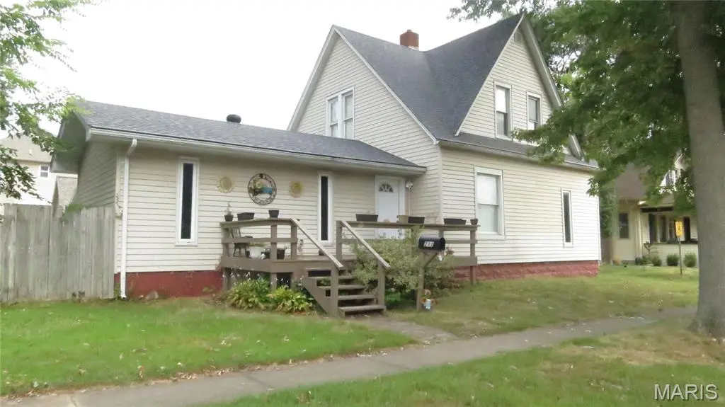 211 E SOUTH, Greenville, IL 62246