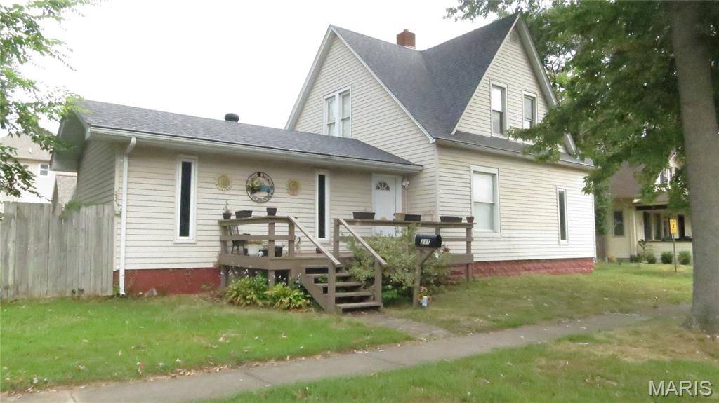 211 E SOUTH, Greenville, IL 62246
