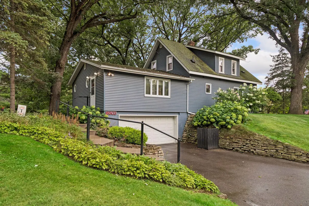 18503 Hanus RD, Minnetonka, MN 55345