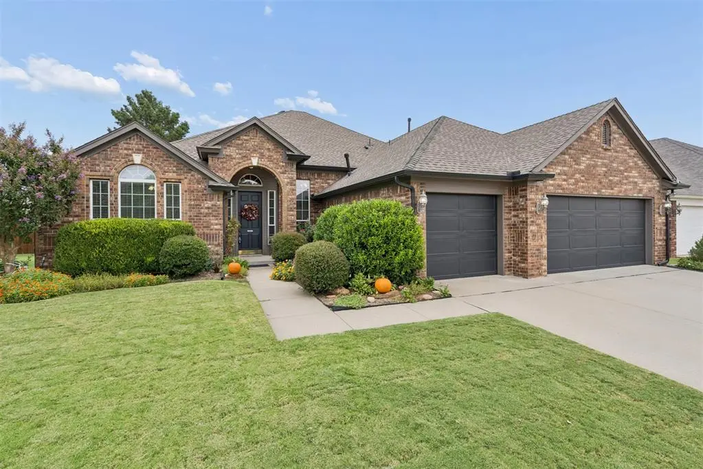 3813 Lorings RD, Norman, OK 73072