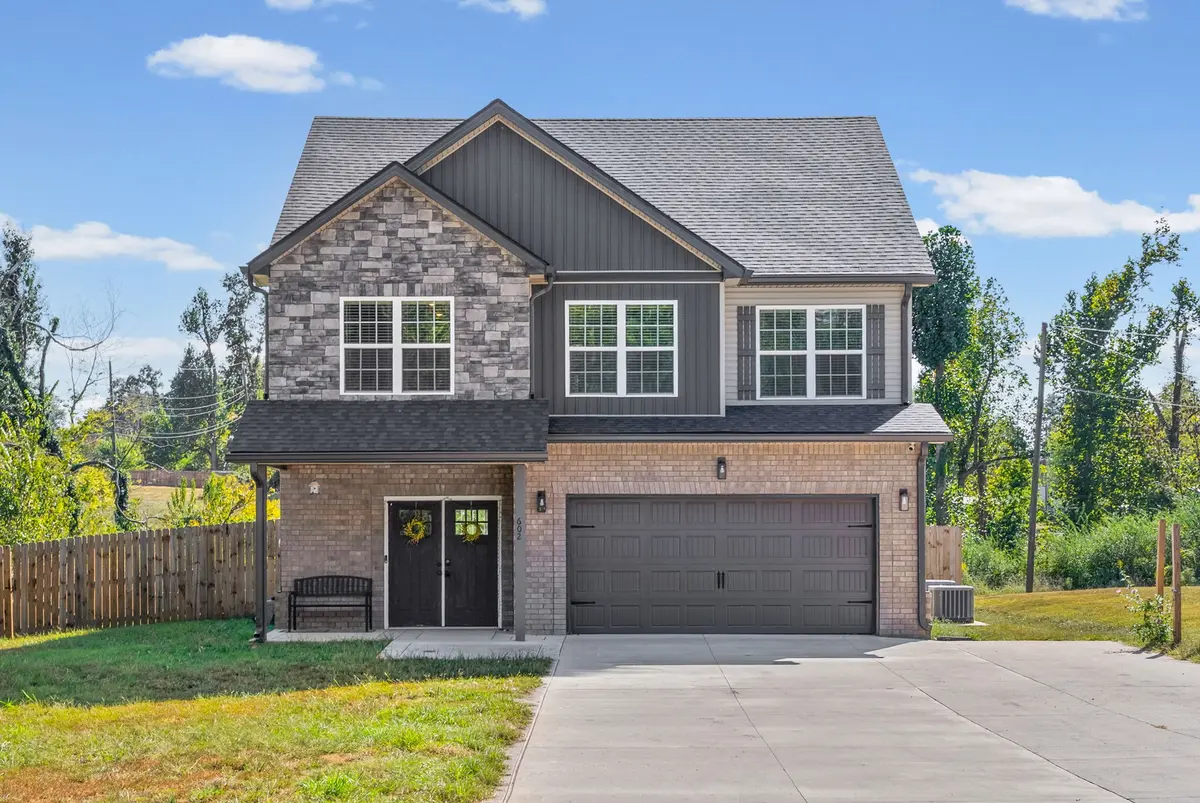 602 Eva Dr, Clarksville, TN 37042