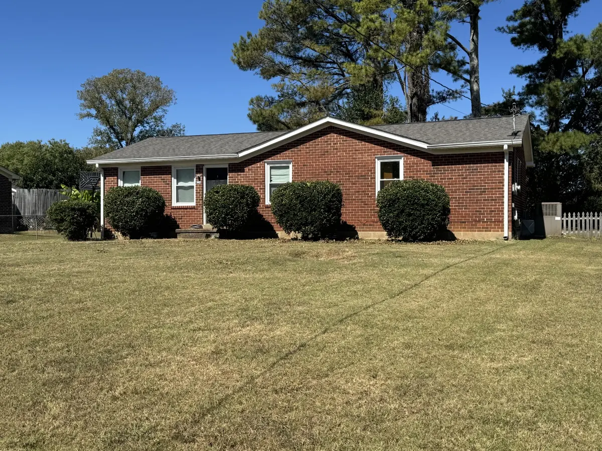 2422 Steve Dr, Columbia, TN 38401