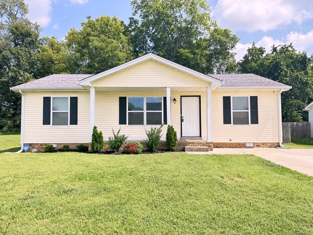 3437 Sandpiper Dr, Clarksville, TN 37042