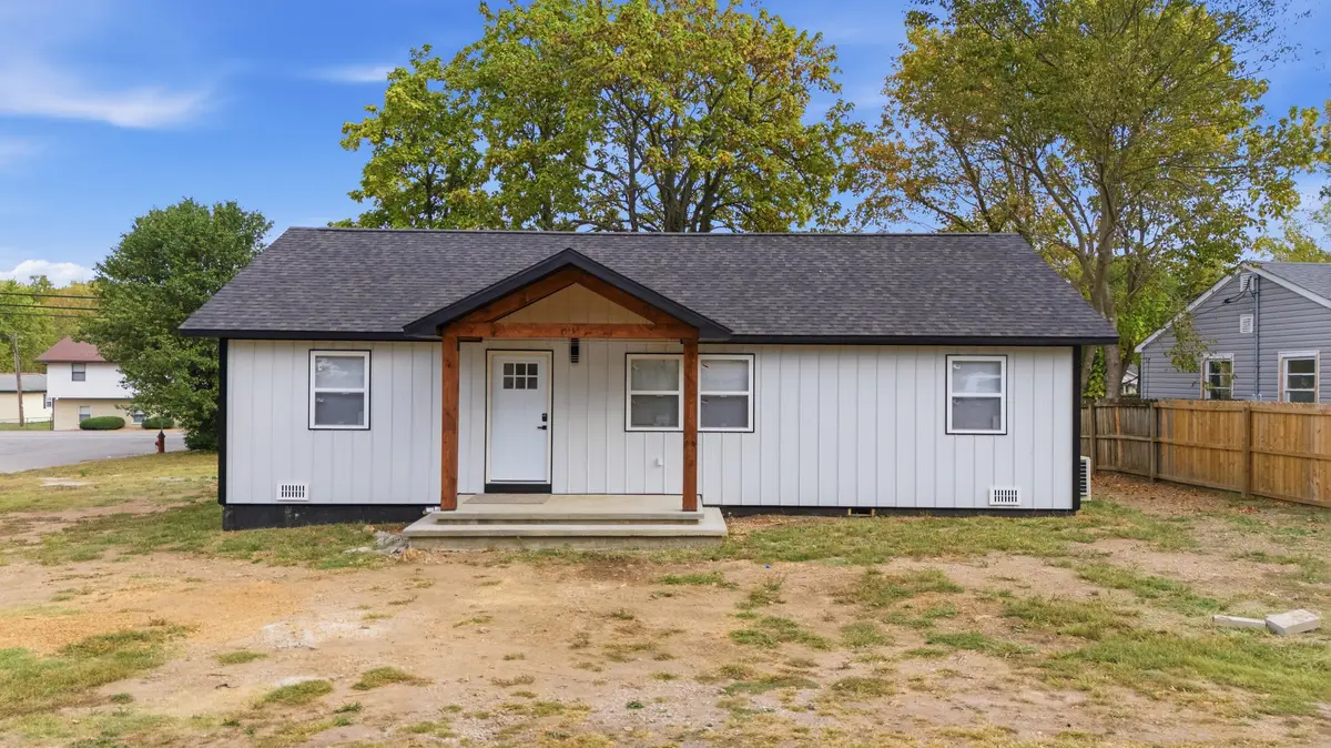1313 Cynthia Drive, West Plains, MO 65775