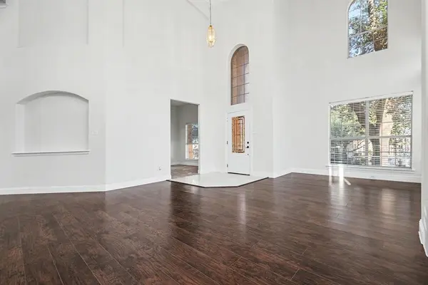 1930 Wind Lake Circle, Garland, TX 75040
