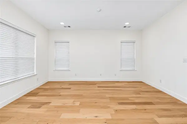 6308 Oakbend Circle, Fort Worth, TX 76132