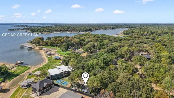 303 S Bay Circle, Mabank, TX 75156
