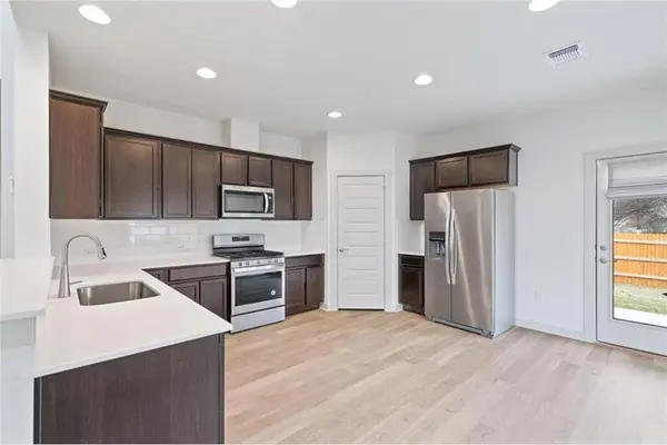 10006 Baden LN, Austin, TX 78754