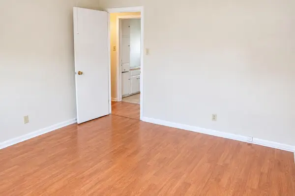 5001 Bull Creek RD #102, Austin, TX 78731